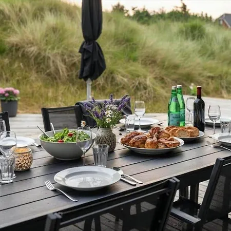 Ve259-vejers-strand-bjaergevej-14 *